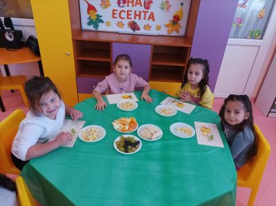 "Плодовете на есента", IV група "Плодчета" 3